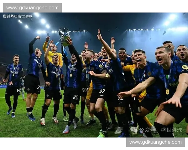 激烈对攻中逆转胜负的国际足球巅峰对决全程焦点战术深度解析报道